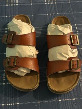 Mad Love Womens 9 Brown Tan Keava Footbed Buckle Sandals